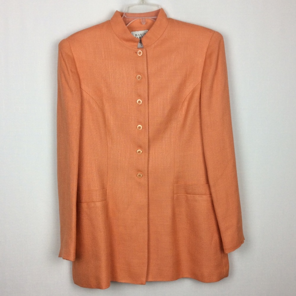 BEAUTIFUL AND ELEGANT LONG JACKET.